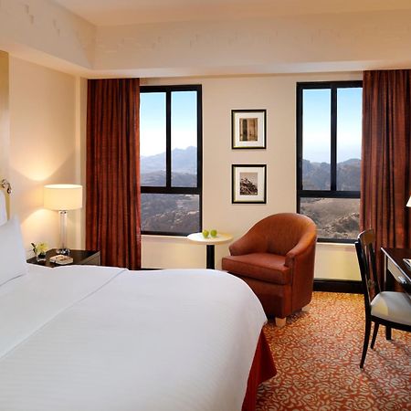 Petra Marriott Hotel Wadi Musa Extérieur photo