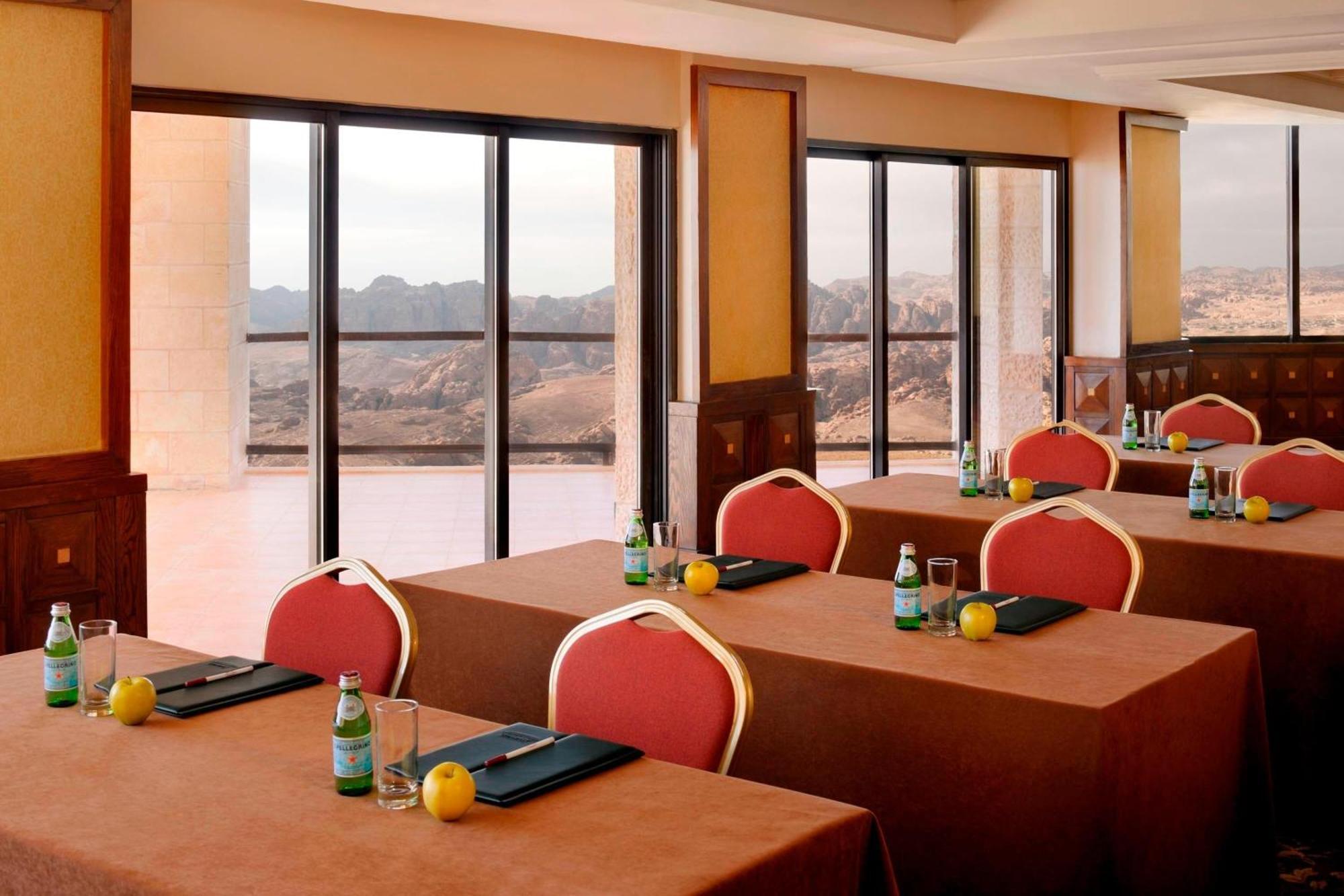 Petra Marriott Hotel Wadi Musa Extérieur photo