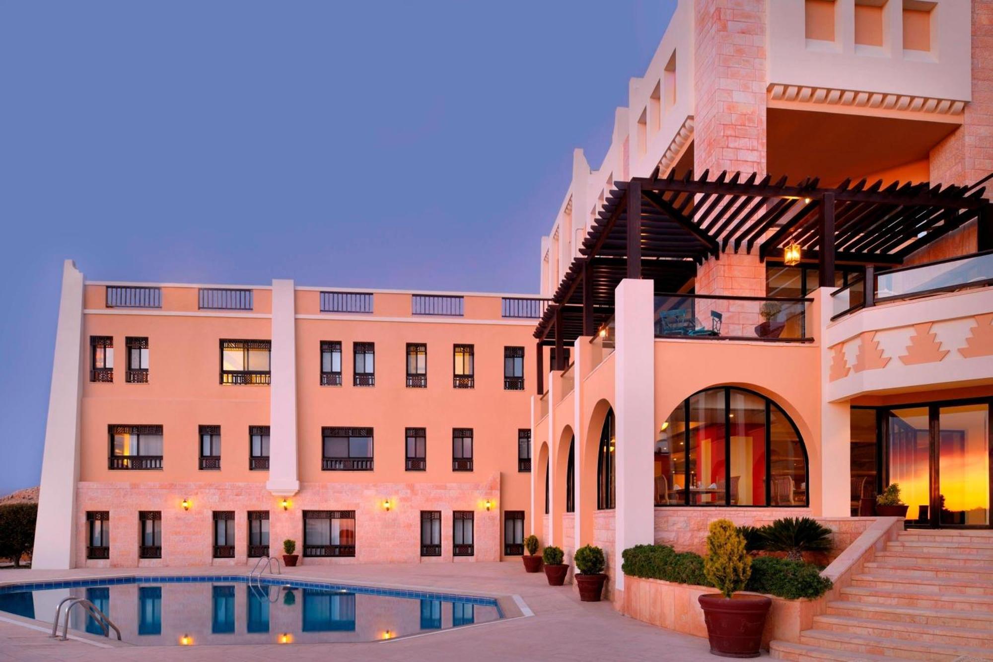 Petra Marriott Hotel Wadi Musa Extérieur photo
